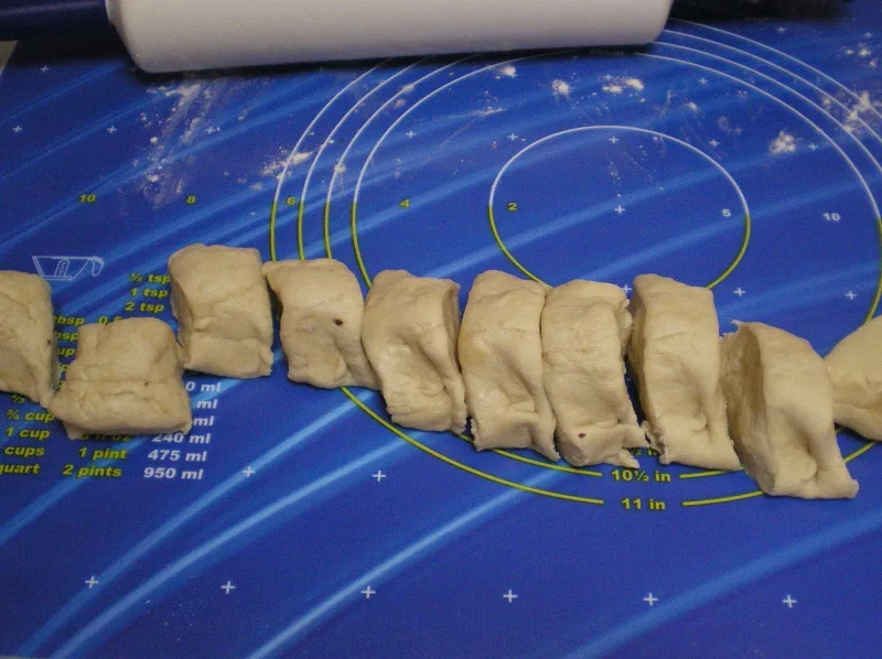 dough1 Dough cut image