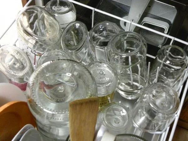 How to sterilize jars