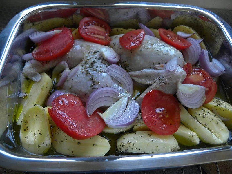 Preparing Kotopoulo psito with no carrots image