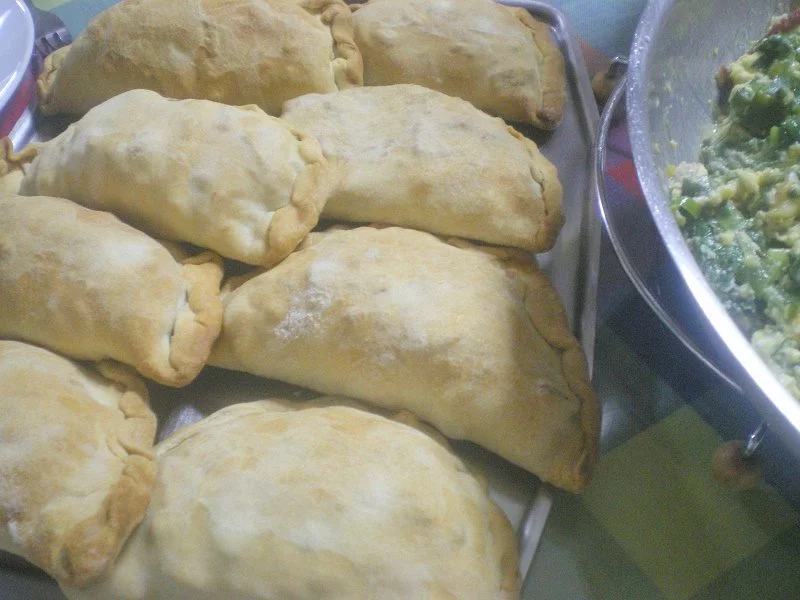 Spinach turnovers (bouremia me spanaki) image