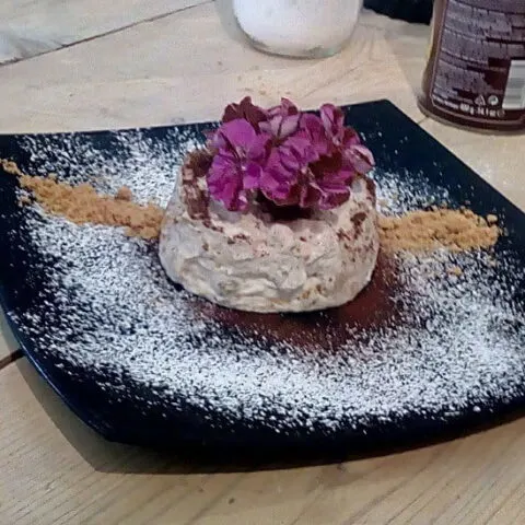 Yiaourtoglyko from a cooking class image