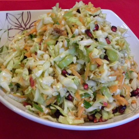 Lahanosalata me Karoto (Cabbage and Carrot salad)