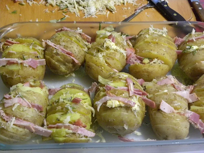 Hasselback potatoes image