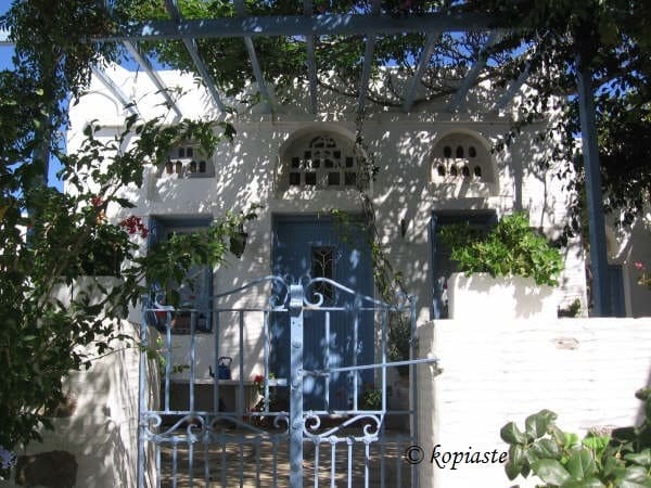 House Tinos