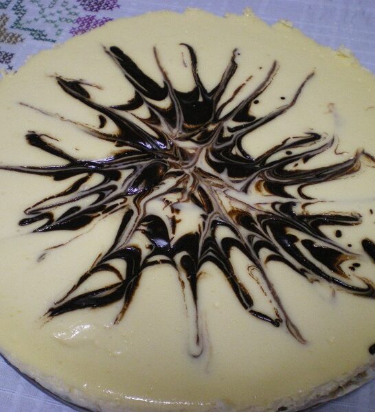 New York Cheesecake with Chocolate Rays