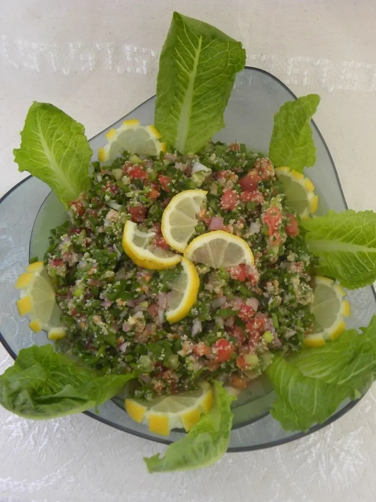 tambouli-2010 Tambouli with lemon wedges image