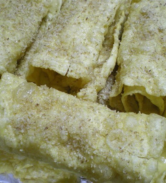 Diples (Traditional Greek Pastry with Honey)