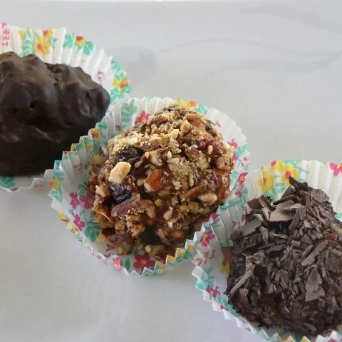 There kinds of truffles image