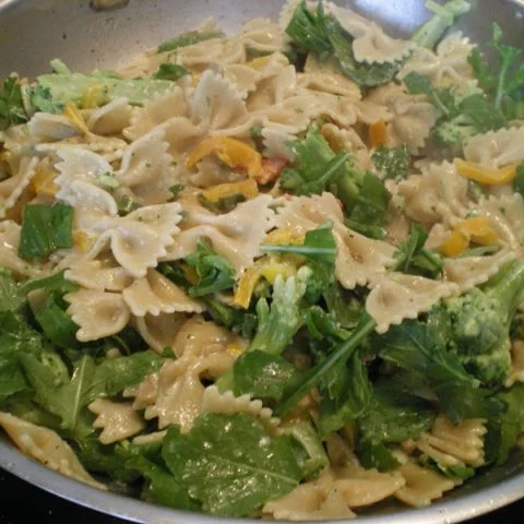 farfalle in frying pan image