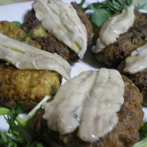Crispy courgette fritters image