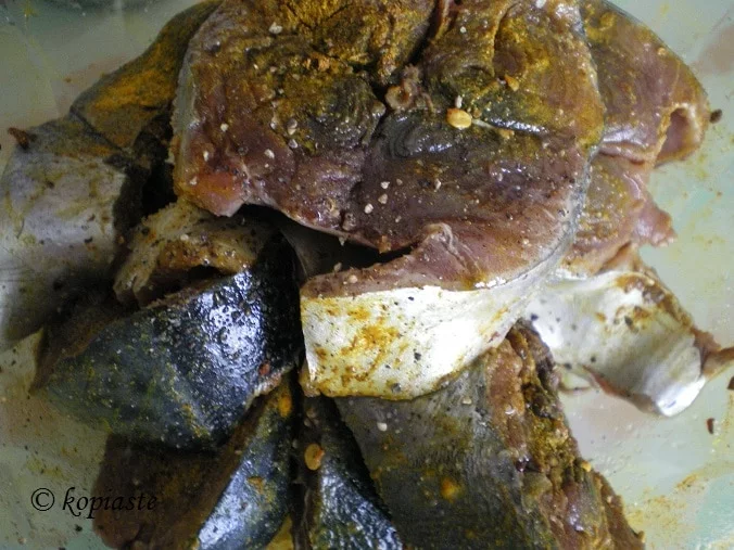 Marinating tuna