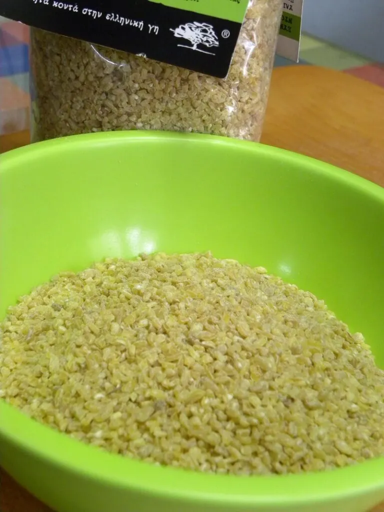 Coarse bulgur wheat image