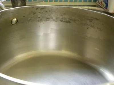 Stainless steel pot