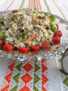Lahanosalata with tomato, carrot and parsley image