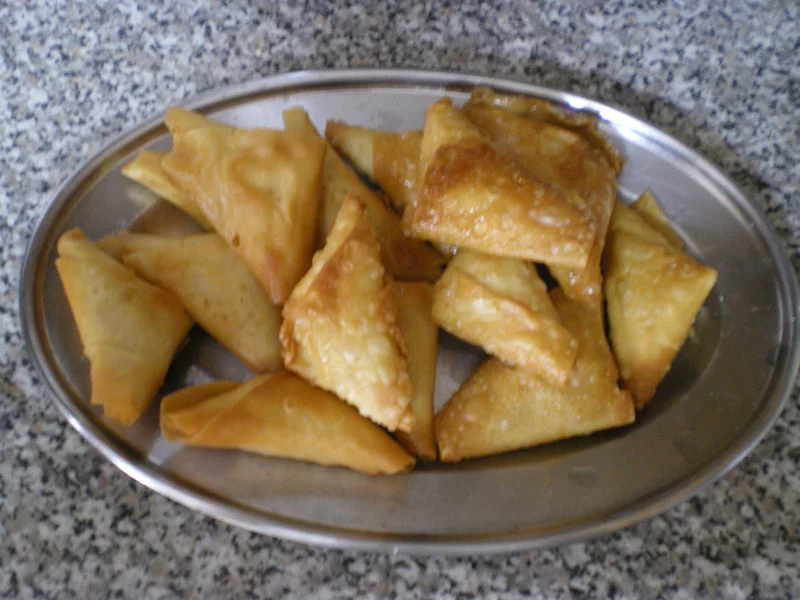 Spanakopitakia with horiatiko phyllo image