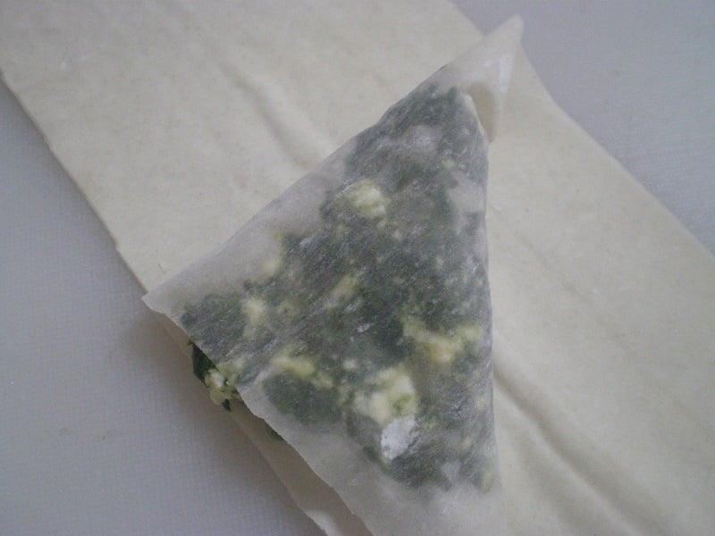 spanakopitakia folding 2 image