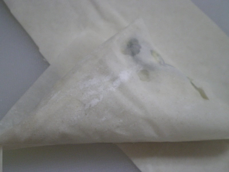 spanakopitakia folding 4 image