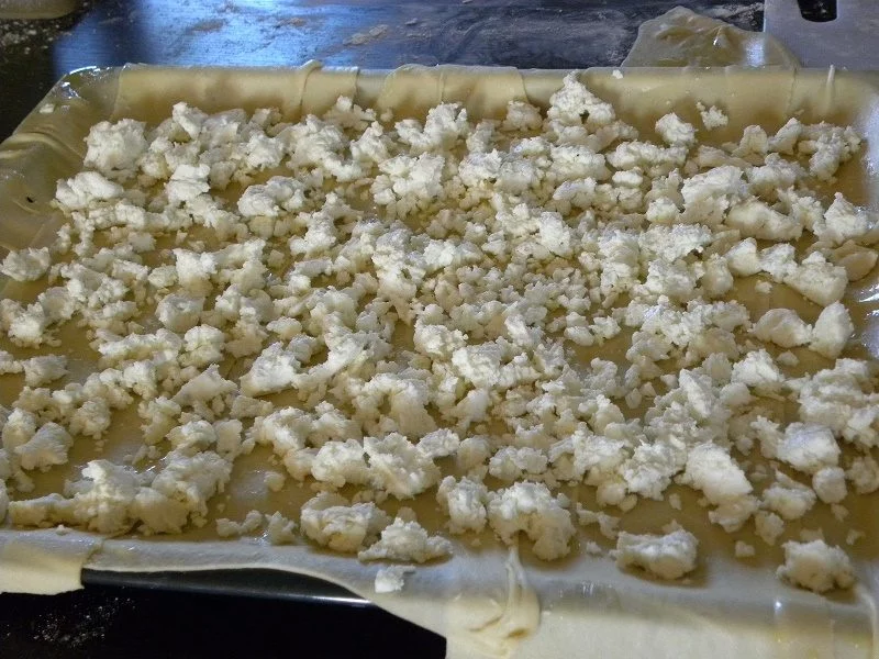 preparing tyropita