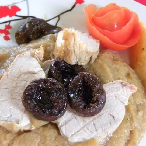 Pork tenderloin with quince image