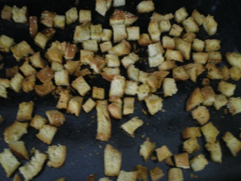 croutons Homemade croutons image