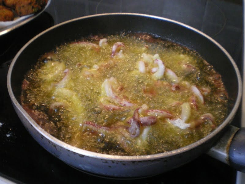 Frying kalamari image