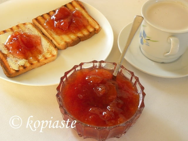 Fruit  spreads or sauces