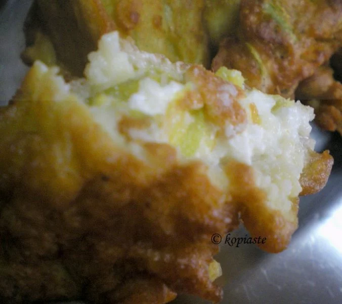 courgette flower with cheese