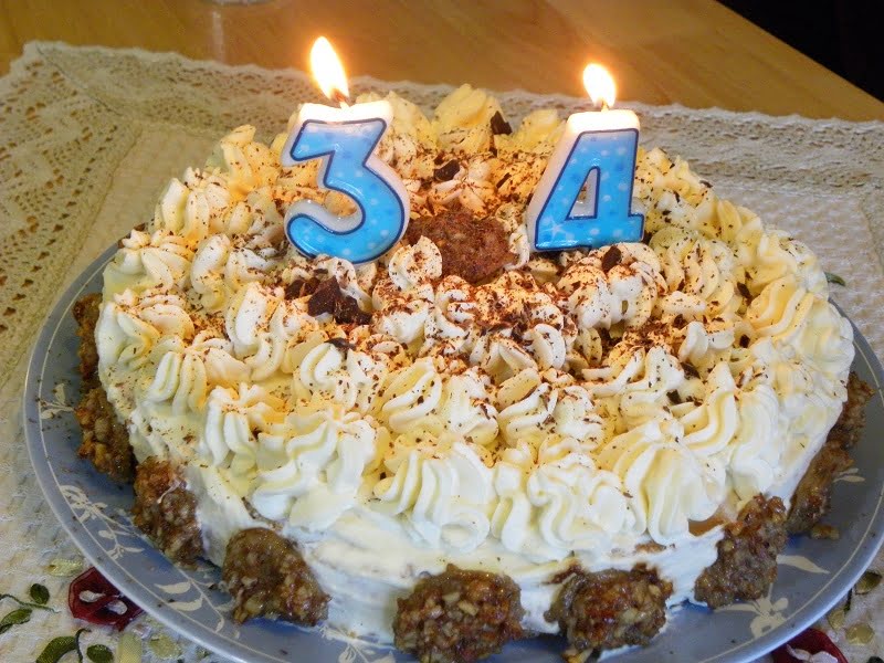 Banana Cake with Genoise sponge image