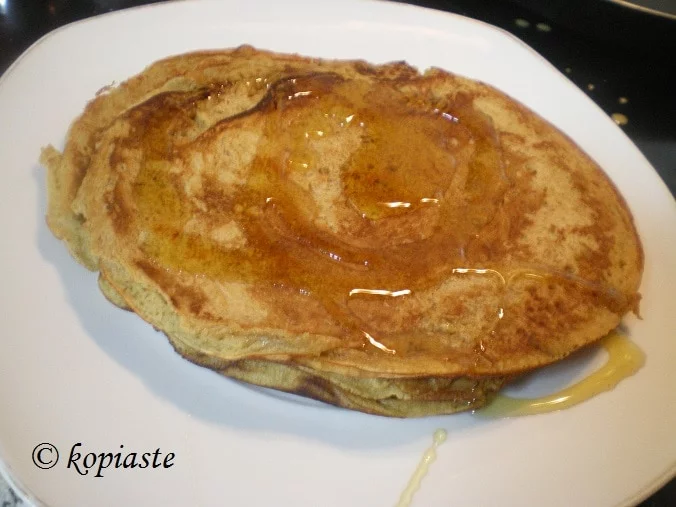 pancakes with honey