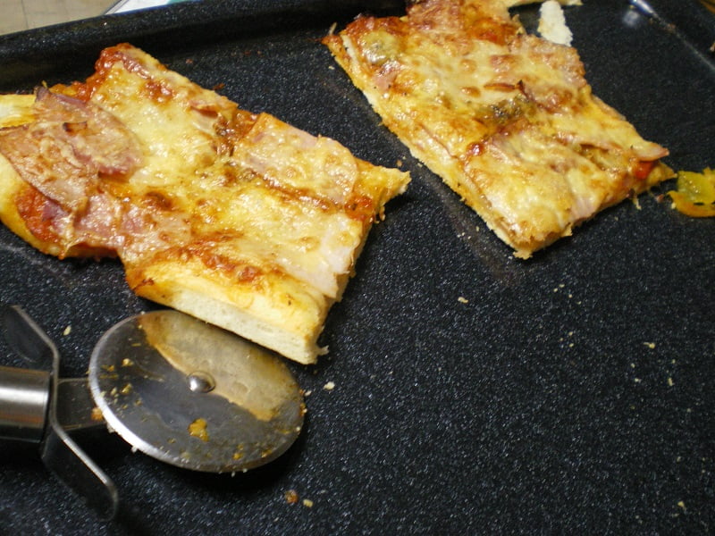 Leftover bolognaise mushrooms and onion pizza image