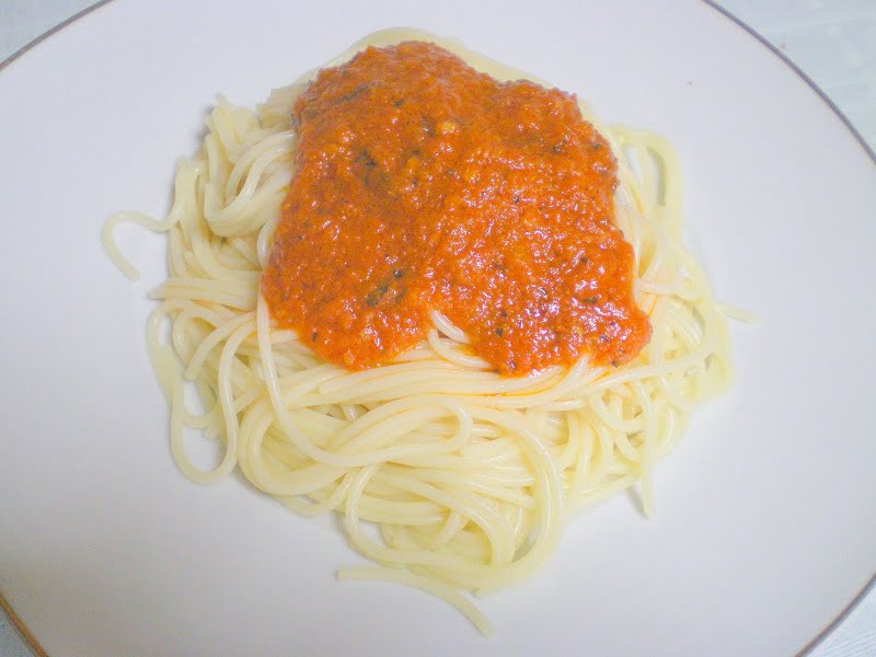 Vegan spaghetti with marinara sauce image