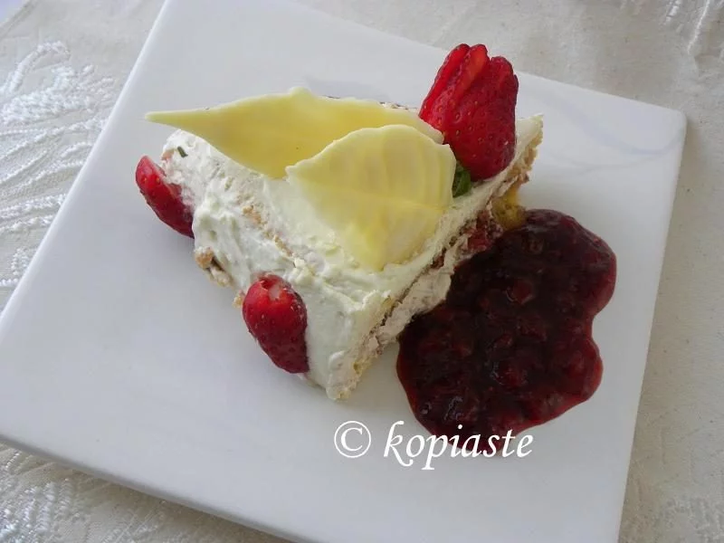 White chocolate and strawberry cake