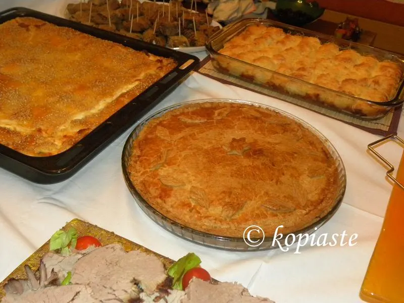 Manitaropita mushroom pie image