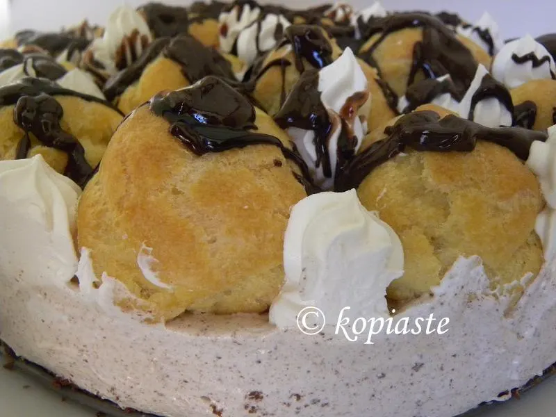 profiterole-chocolate-cheesecake