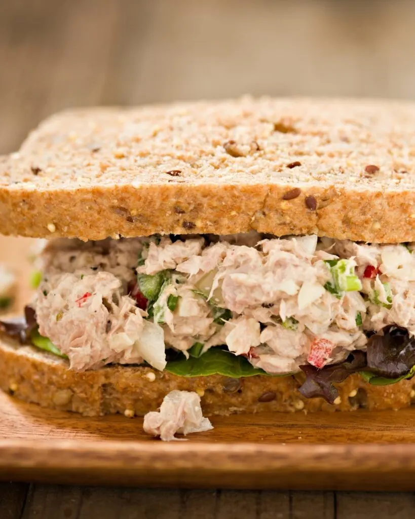 Tuna sandwich image