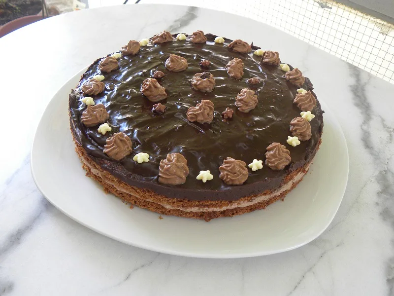 chocolate-mousse-cake-2 chocolate cake image
