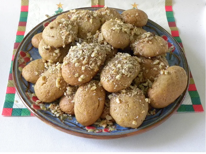 Melomakarona with walnuts image