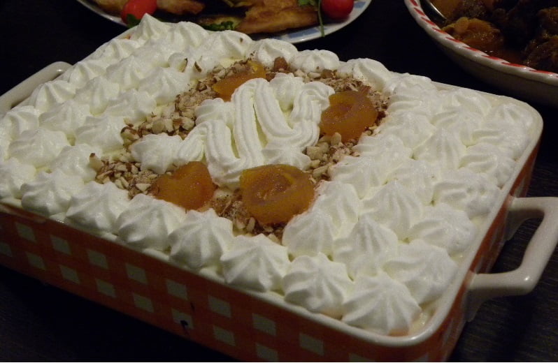 Ekmek kataifi decorated image