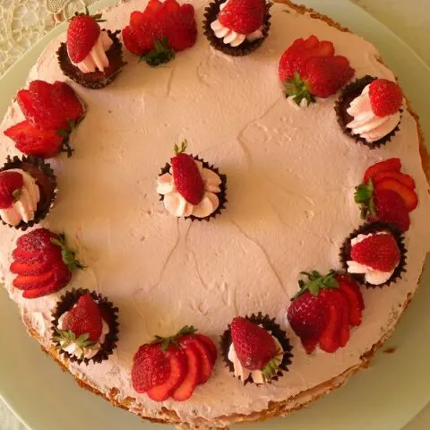 Top shot of the strawberry mousse cake image