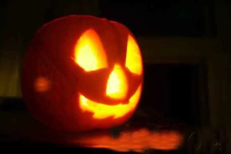 Carved pumpkin image