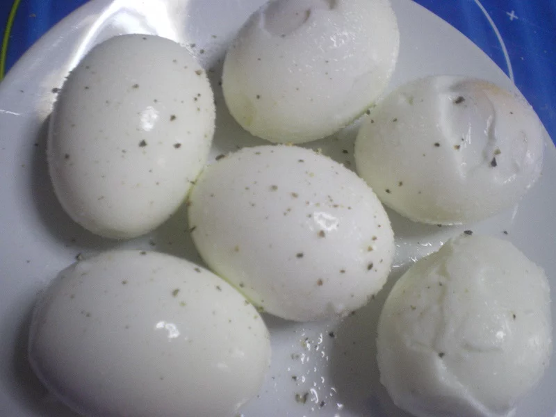 Hard boiled eggs image