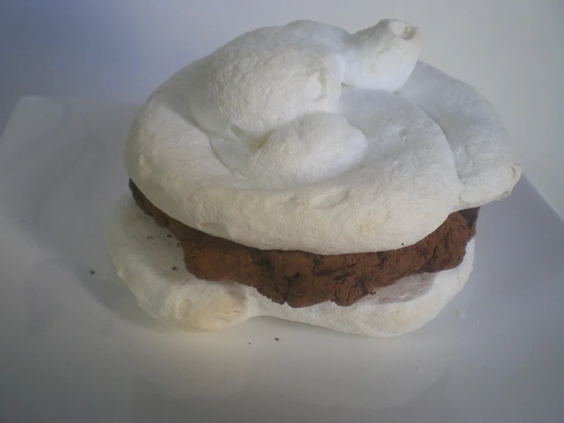 Sandwiched truffles marked Sandwiched truffles between meringues image
