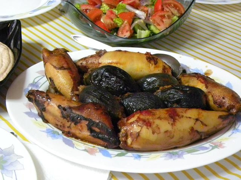 Kalamaria and Onions Gemista image