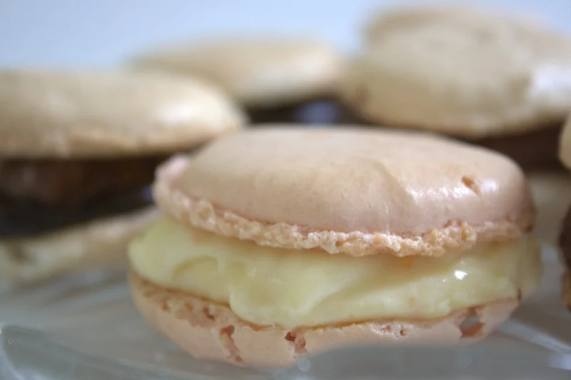 Macarons with orange curd image