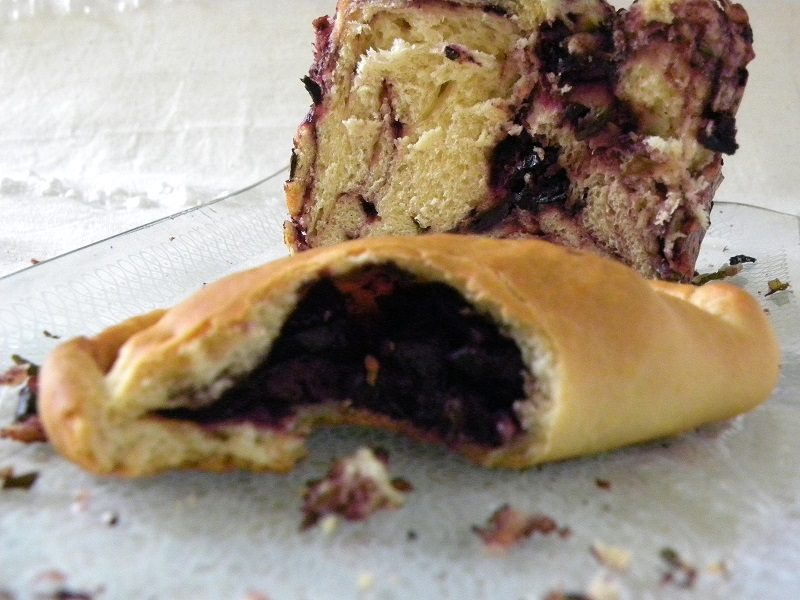 olive bread and turnovers image