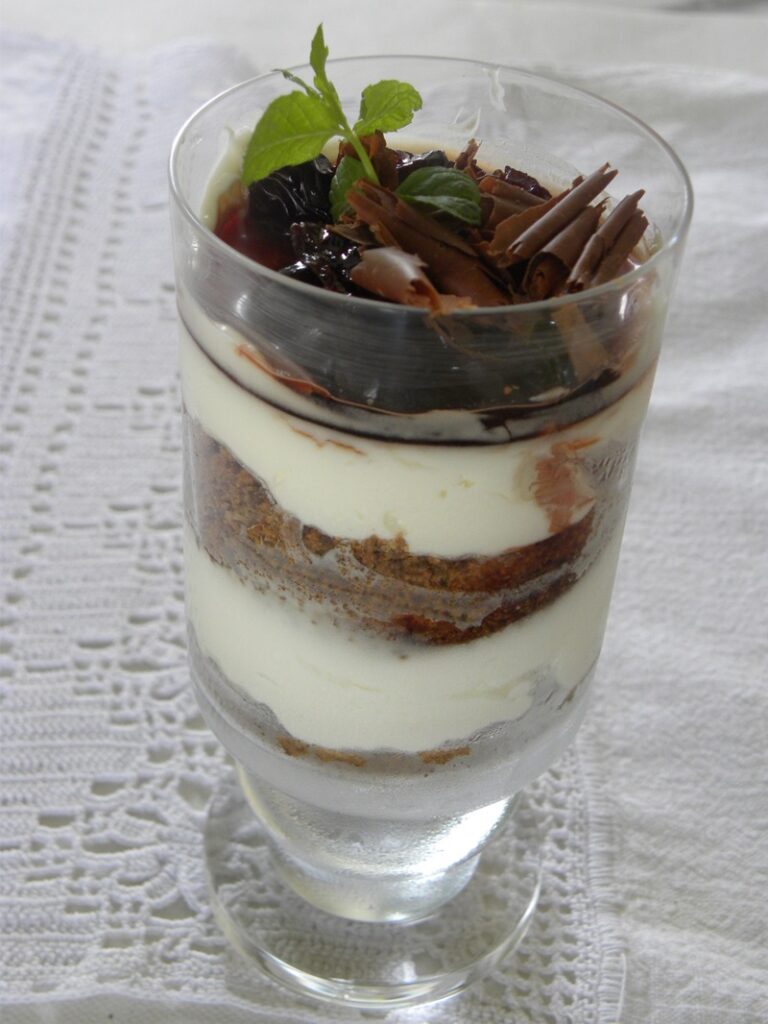 Sour Cherries Agriovyssino Cheesecake image