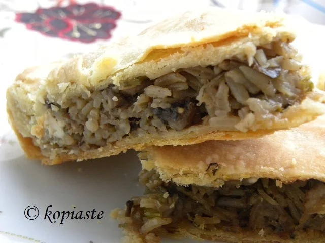 Manitaropita mushroom pie2