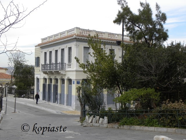 Old house in Anafiotika image