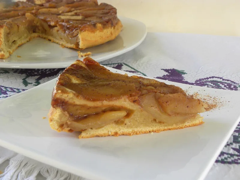 Upside down Apple pie with yoghurt or cream cheese image