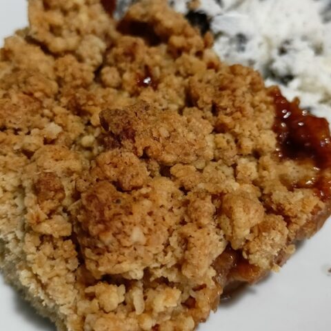 Apple crumble with ice cream image